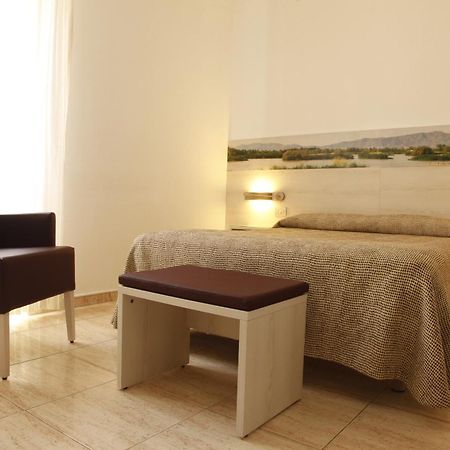 Hotel Canet Castello  D'Empuries Dış mekan fotoğraf