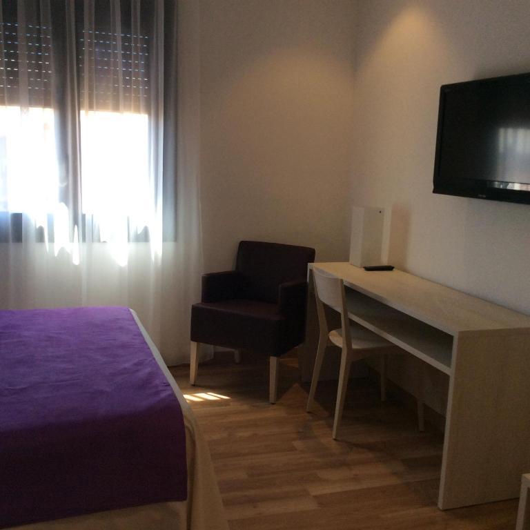 Hotel Canet Castello  D'Empuries Oda fotoğraf